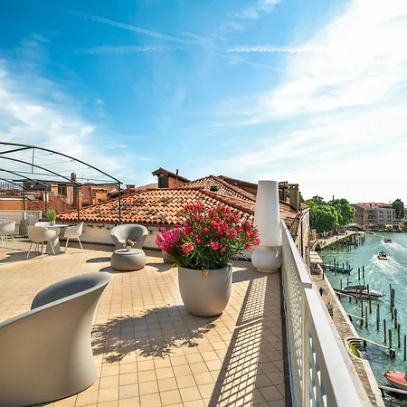 Venetian Palace R&R-3